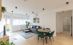 Gems Of Budapest - Emerald Suite